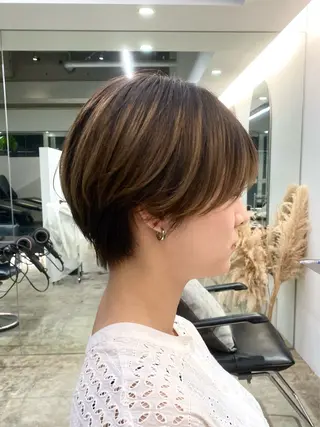 ショート sara/ハイライト ショート【東日本橋】のヘアスタイル