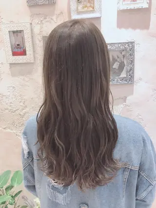 セミロング 代表山口ひな 髪質改善のプロのヘアスタイル