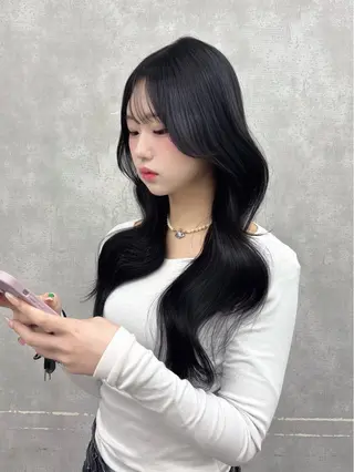 ロング カラー MAEUL NAGOYA所属・⛓韓国IDOLヘア 🥀🖤/あいりのヘアスタイル