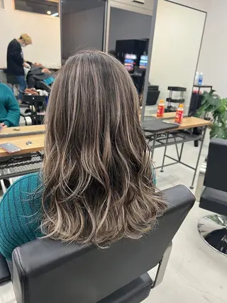 ミディアム カラー パーマ ヘアアレンジ キッズ 江坂エリア最安値◎ ブリーチ*土田のヘアスタイル