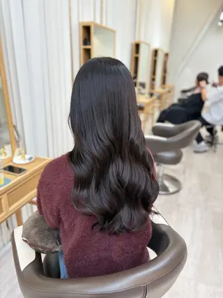 ロング カラー 🪐韓国／グレージュ ／ ｓａｋｕｒａ☽⋰のヘアスタイル
