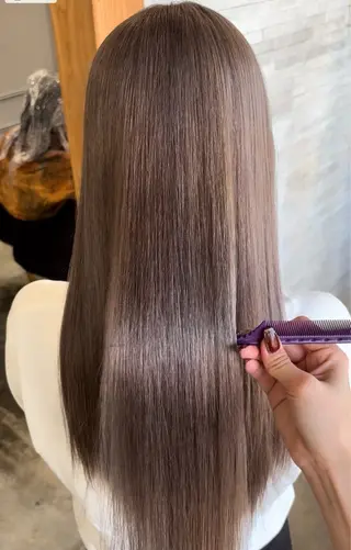 カラー miloc Maikaのヘアスタイル