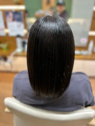 ミディアム 神谷 千明のヘアスタイル