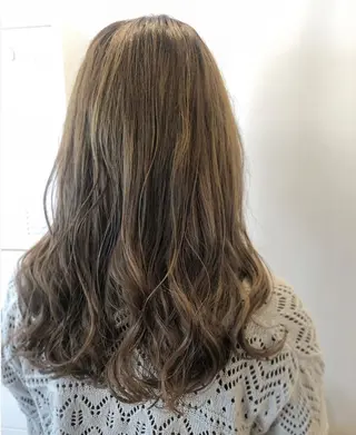 ロング カラー MOLLA 浅香山店所属・谷口ゆめ/縮毛矯正/ カット/美眉ワックスのヘアスタイル