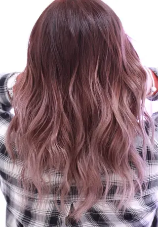ロング カラー れん/ハイトーン /エクステ/韓国風のヘアスタイル
