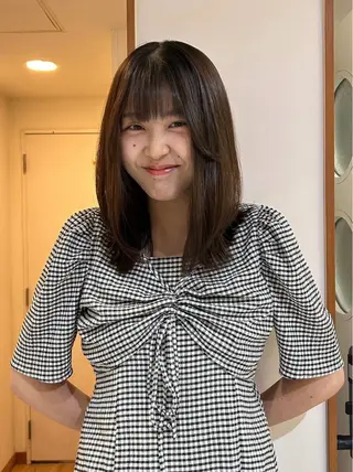 セミロング UNBIRTHDAY akariのヘアスタイル