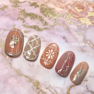 ロング ネイル マツエク・マツパ 美容室 ソンリエのヘアスタイル