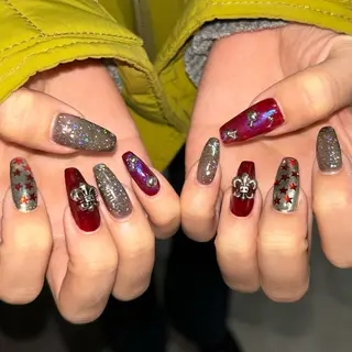 ネイル 🪐富島彩夏 /海外nail🪐のネイルデザイン