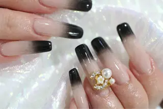 ネイル Leonie ｵｵｲのネイルデザイン