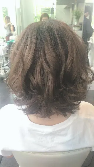 ミディアム 原 萌香のヘアスタイル