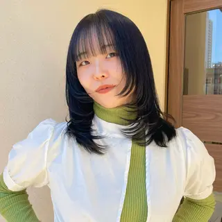 セミロング 中山 遥のヘアスタイル
