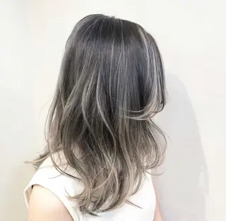 ロング カラー おおたけ あゆみのヘアスタイル
