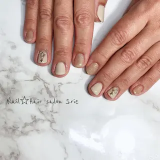 ネイル Hair salon Irie所属・與儀 知佳のネイルデザイン