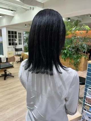 セミロング 田中 愛梨のヘアスタイル