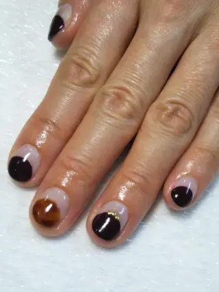 ネイル 小顔・毛穴・たるみ ネイル　似内真樹のエステ・リラクイメージ