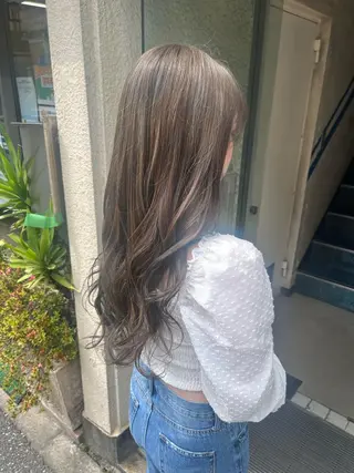 ロング カラー 艶髪/ハイトーン/ ヘアセット/モエノのヘアスタイル