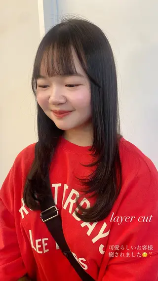 セミロング 綾香 /透明感カラーのヘアスタイル