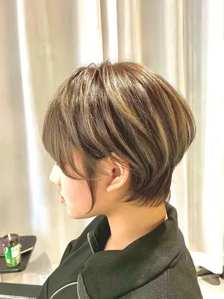 ショート カラー ✂︎cadre✂︎ 🪶かまだれいし🪶のヘアスタイル