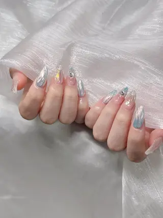 ネイル Lee アインのネイルデザイン