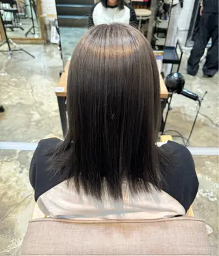 カラー 浅井 理子のヘアスタイル