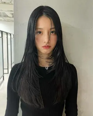 セミロング カラー SALOWIN浦和店所属・1日5名限定美容師 miwaのヘアスタイル