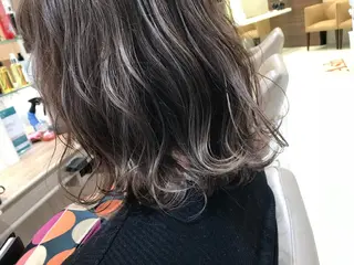 ミディアム カラー ウエモト　タク ショート/レイヤーのヘアスタイル