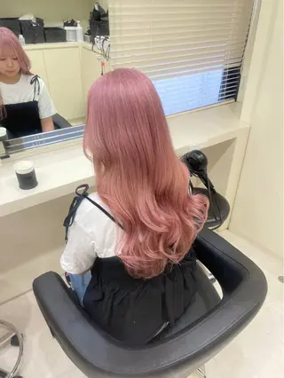 ロング カラー ヘアアレンジ 韓国レイヤー&ピンク 艶髪🩶maikoのヘアスタイル