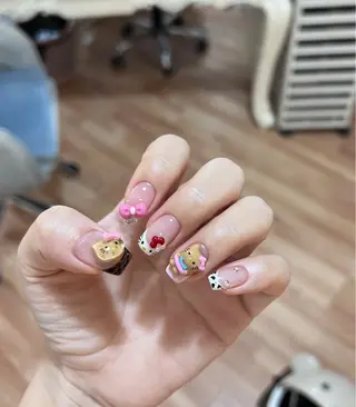 ネイル Dola Nail ユキンイのネイルデザイン