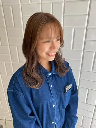 セミロング みやけ ひなのヘアスタイル