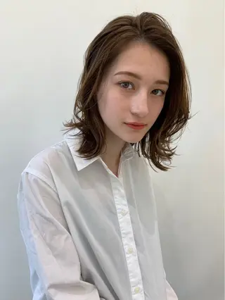 ミディアム 【レイヤーカット】 キサヌキミワのヘアスタイル