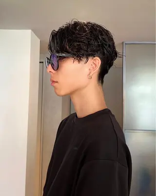 パーマ メンズ Qin shaire salon 原宿verno店所属・【センターパート】 ETO／江藤翼の眉毛・アイブロウイメージ