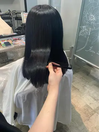 ミディアム ひなの/ダメージレス /髪質改善のヘアスタイル