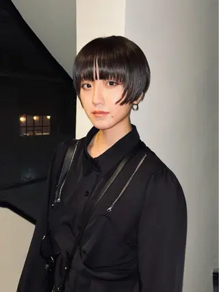 ショート ファッションに 溶け込むstyleのヘアスタイル