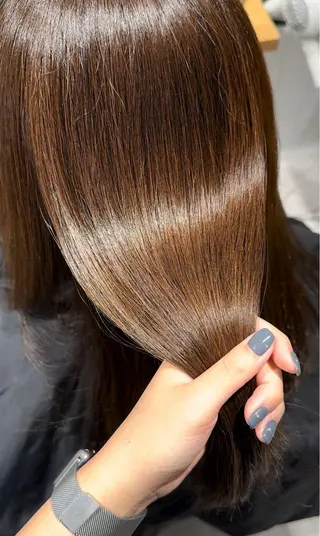 ロング カラー 髪質改善 イオリのヘアスタイル