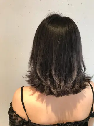 ミディアム ミルクティーベージュ 山本勝志のヘアスタイル