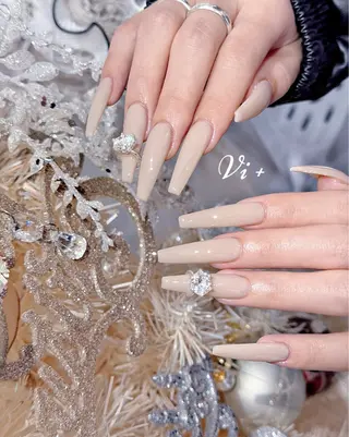 ネイル ✨Nailsalon Vi+✨のネイルデザイン