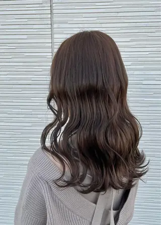 セミロング カラー ヘアアレンジ 栗林 姫花のヘアスタイル