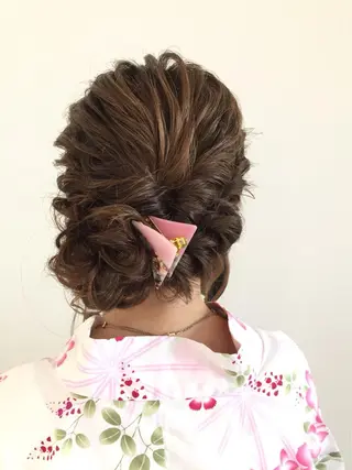 セミロング ヘアアレンジ ✂️小顔カット✂️ 山本有紀のヘアスタイル