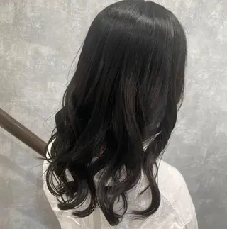 ロング 艶髪/縮毛矯正美容師 🧸YUZU🤍のヘアスタイル
