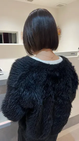 ショート カラー SHE. sakae所属・すみか / カットモデル募集のヘアスタイル