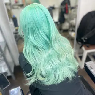 ロング カラー Je suis heureuse Miel所属・🐩艶カラー/ chisato🌙のヘアスタイル