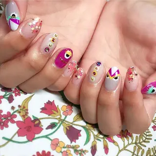 ネイル 《カメレオン》 西田美輝のヘアスタイル