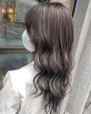 ロング カラー grow上野御徒町【グロウ】所属・ブリーチ・ハイトーン 特化🎉内山のヘアスタイル