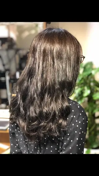 カラー et Douce所属・艶髪／髪質改善／ カワモトヒロトのヘアスタイル