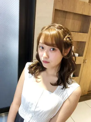 ロング カラー ヘアアレンジ 【ディレクター 🧸🤍田澤 唯那】のヘアスタイル