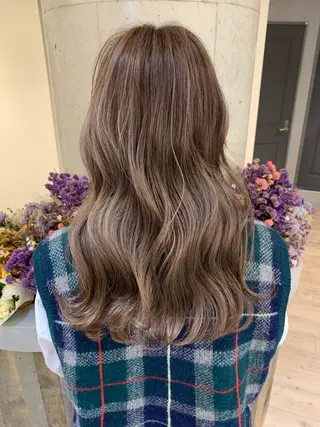 セミロング 🎀ハイトーン特化 konomi🎀のヘアスタイル