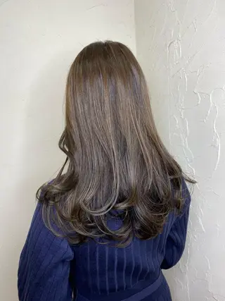 ロング カラー 久力琴音''透明感 カラー''アレンジのヘアスタイル