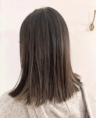 セミロング 銀座/前髪顔まわり/ 透明感カラー/danのヘアスタイル