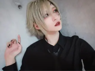 H. MADOKAのヘアスタイル