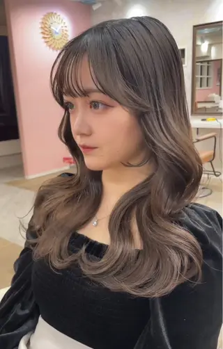 ロング カラー 韓国ヘア×髪質改善 縮毛矯正のヘアスタイル